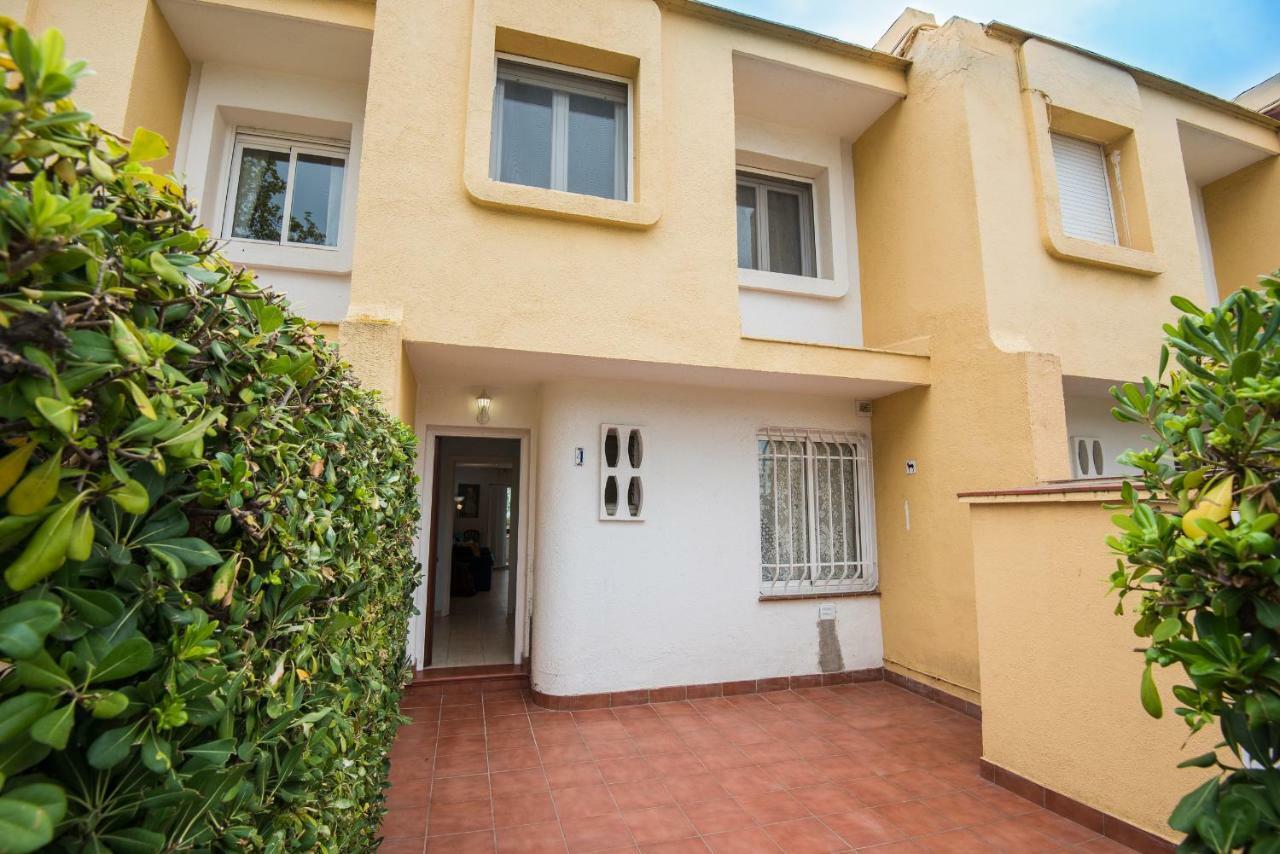 Calipso Tamarit Villa ตาร์ราโกนา ภายนอก รูปภาพ